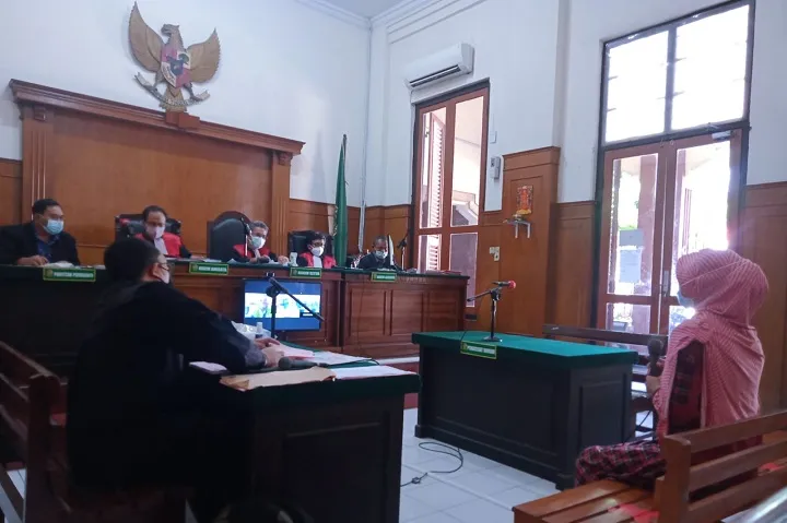 Erlangga Dituntut Jaksa 2 Tahun Penjara