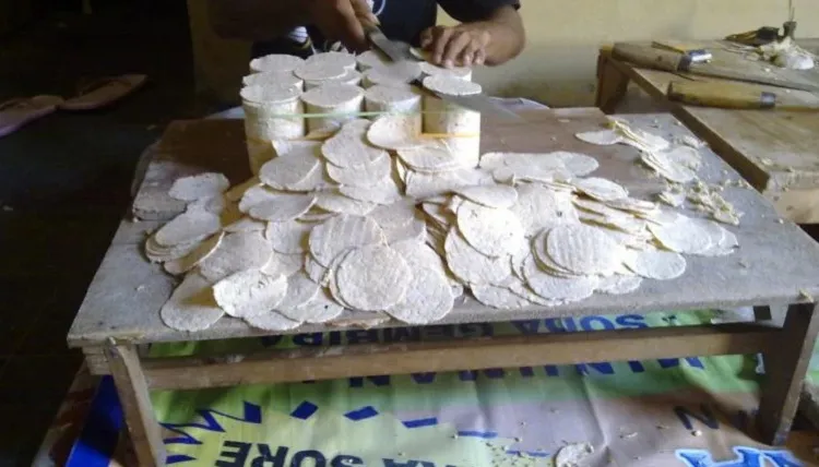 Sukses Rintis Usaha Keripik Tempe Rumahan