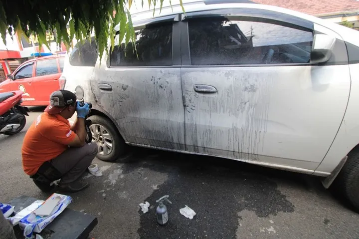 Ditinggal Berbelanja, Uang Rp 24,9 Juta di Dalam Mobil Raib