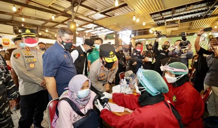 Percepat Herd Immunity, Warkop pun Jadi Lokasi Vaksinasi