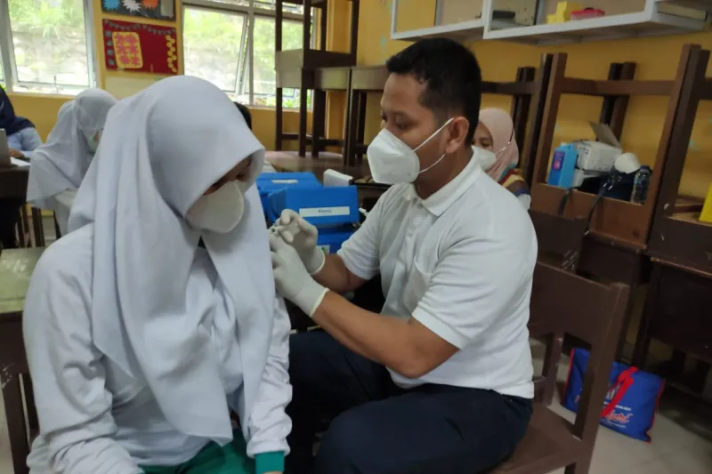 Pelajar di Madiun Mulai Divaksin Covid-19