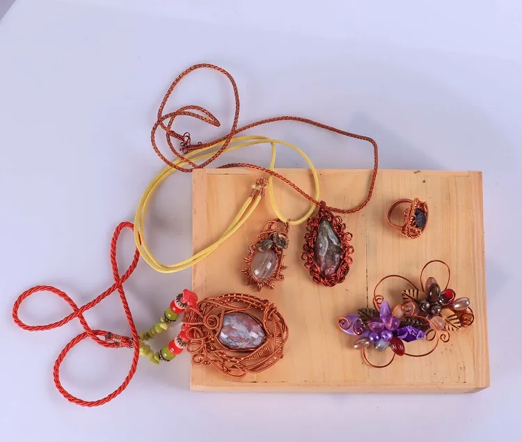 Sukses Berbisnis Handicraft Tembaga Beromzet Jutaan