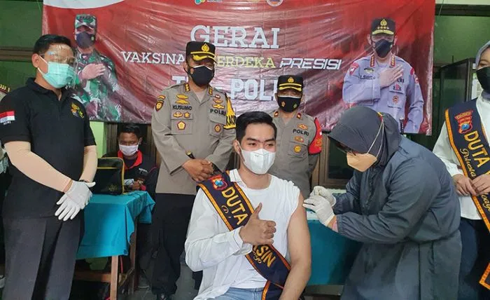 Kapolresta Sidoarjo Tinjau Vaksinasi Dosis Tahap Dua