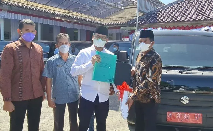 6 Desa di Bangkalan Dapat Bantuan Mobil Pikap