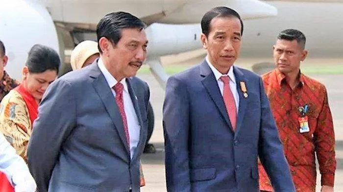 Citra dan Popularitas Presiden Jokowi Memburuk