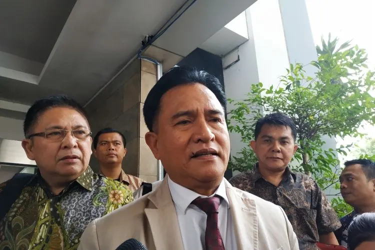 Yusril, dulu Mensegneg Presiden SBY, Kini Gugat SBY dan Anaknya