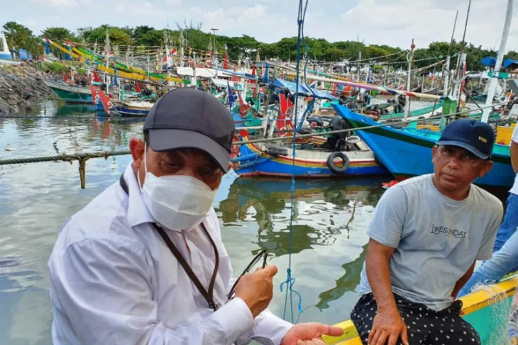 DPM-PTSP Jatim Layani Izin Usaha Nelayan Secara On The Spot