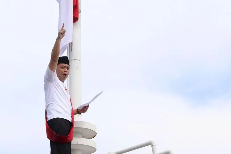 Wali Kota Eri Jajal Dunia Peran, Main Film Dokumenter 'Arek Suroboyo'