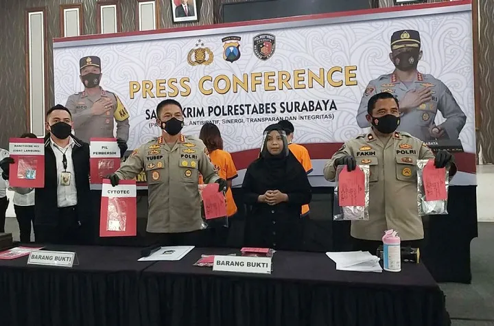 Janin Hasil Hubungan Gelap Dibuang ke Septic Tank Hotel