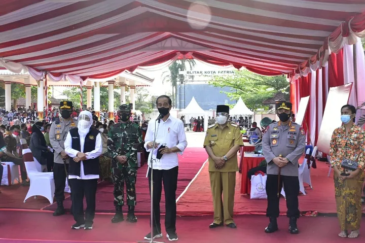 Tidak Sampai 1 Jam Presiden Jokowi Kunjungi Kota Blitar