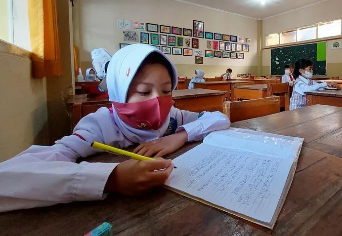 Mayoritas Wali Murid di Surabaya Tak Izinkan Anaknya Ikut PTM