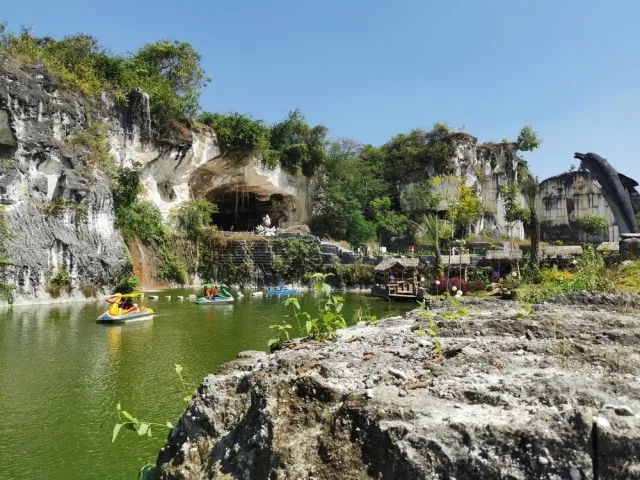 Kab/Kota Level 2 di Jatim Boleh Buka Sektor Wisata