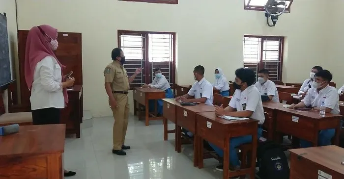 SMA dan SMK di Tulungagung Mulai Gelar PTM