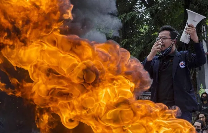 Mahasiswa Jakarta, Bandung dan Makasar Desak Presiden Jokowi-Ma'ruf Mundur