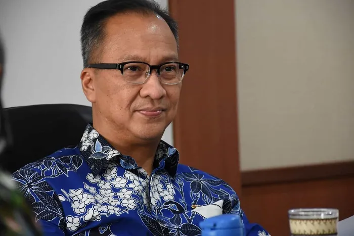 Urusan Mobil Listrik, Menperin dan Jokowi, Berseberangan