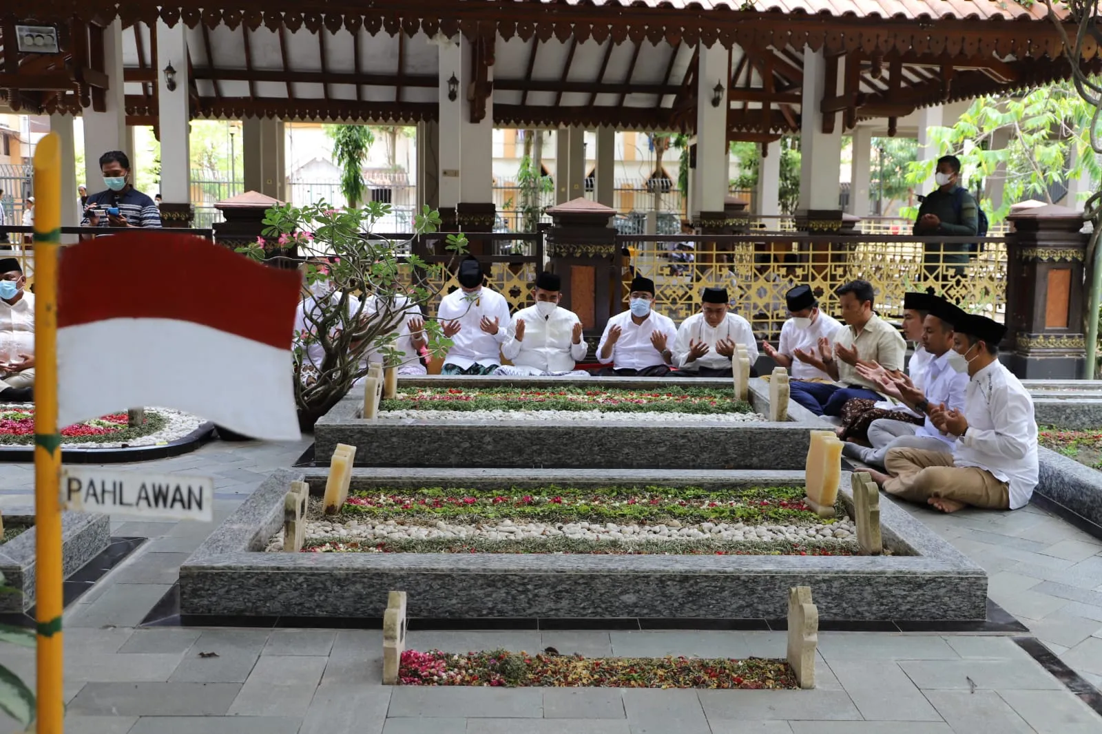 Petinggi Gerindra Rajin Ziarah Ke Pendiri NU Hasyim Asy'ari