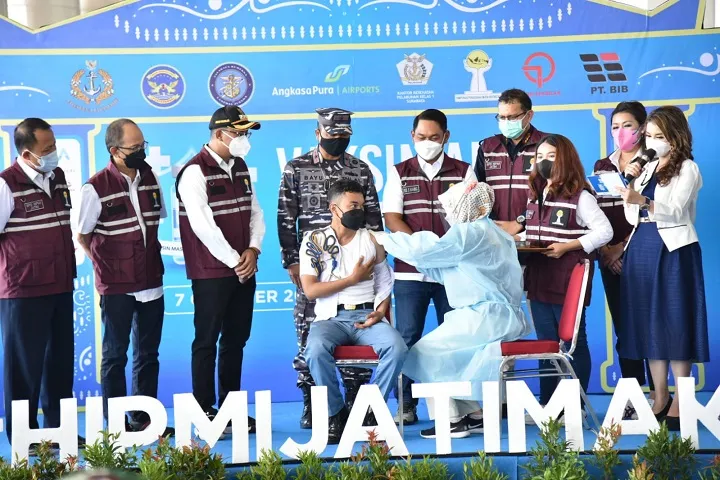 HIPMI Jatim Gelar Vaksinasi 5 Ribu Dosis Masyarakat Dirgantara Juanda