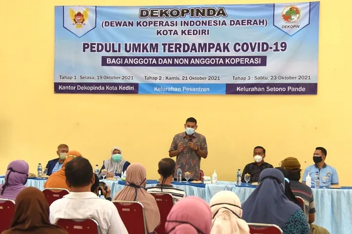 Bangkitkan Ekonomi, Wali Kota Kediri Dorong Koperasi Lebih Cepat Daripada Rentenir dan Pinjol