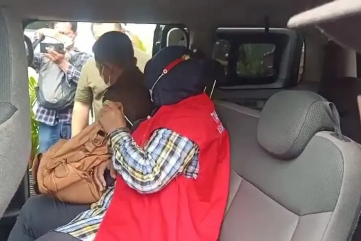Tersangka Korupsi Dana PNPM Ditahan Kejari Sidoarjo