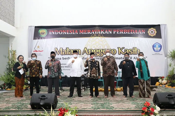 Rawat Keberagaman, Kemendikbudristek Gelar Sarasehan Anggoro Kasih di Pondok Pesantren