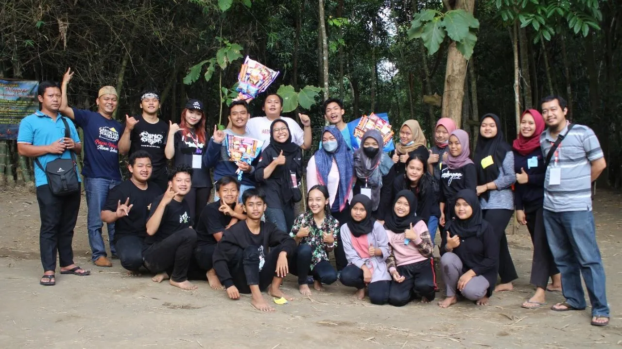 Pasukan Pengabdian Masyarakat Untag Tingkatkan SDM Lewat Karang Taruna