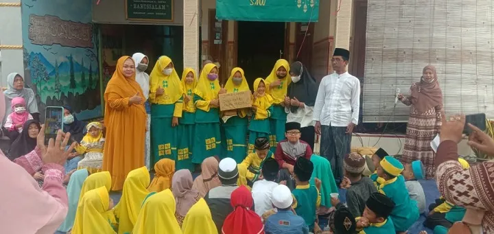 Ratusan Santri TPQ Babussalam Peringati Maulid Nabi Muhammad SAW 1443 H