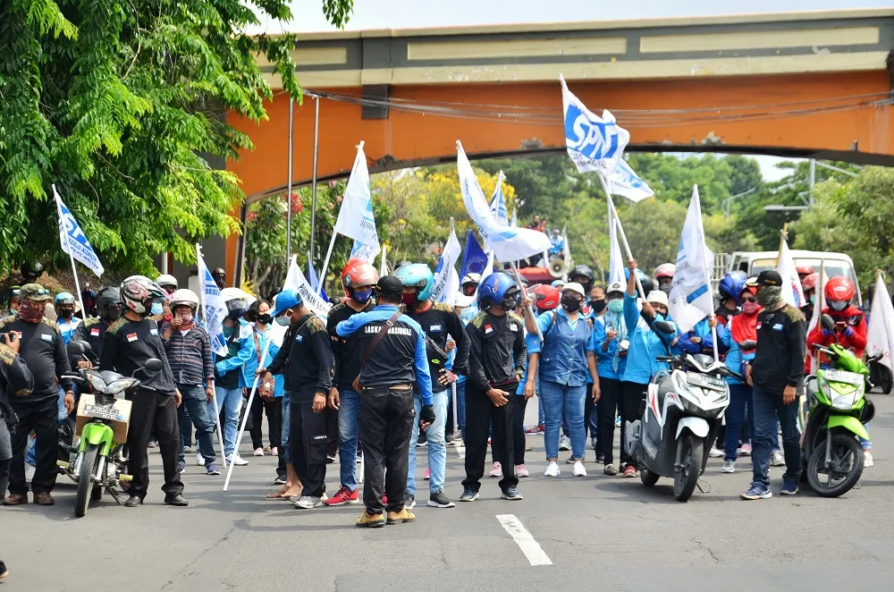 Buruh Jatim Ancam Mogok Kerja Massal, Jika Kenaikan Hanya Rp22 Ribu