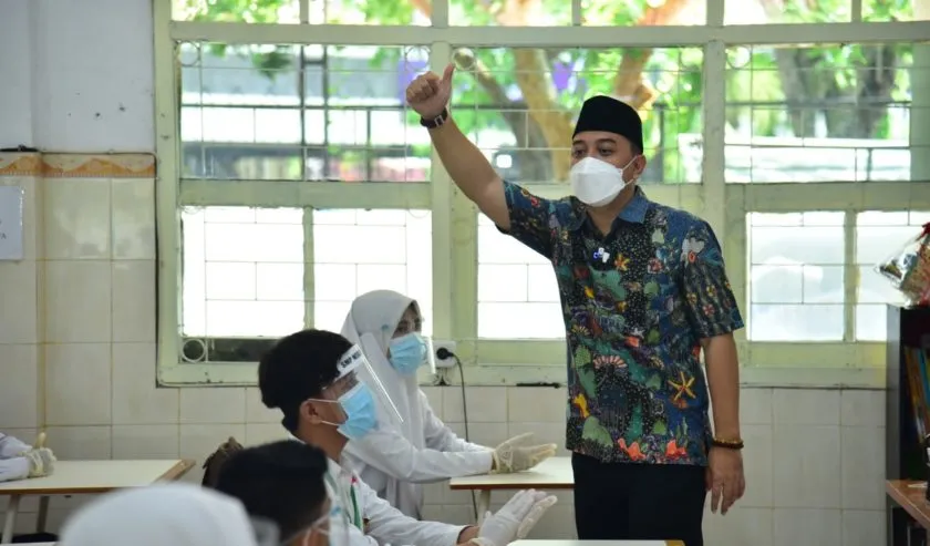 Surabaya Jadi Percontohan Nasional Menuju PTM 100 Persen
