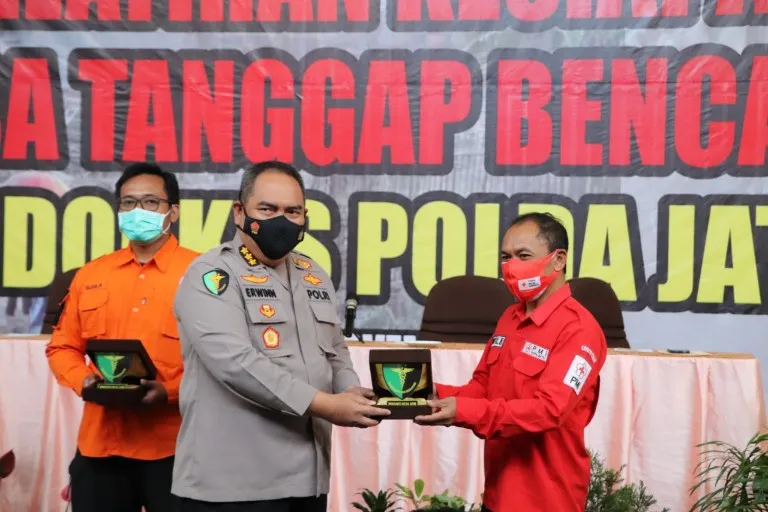 Kabid Dokkes Polda Jatim Selenggarakan Pelatihan Desa Tanggap Bencana