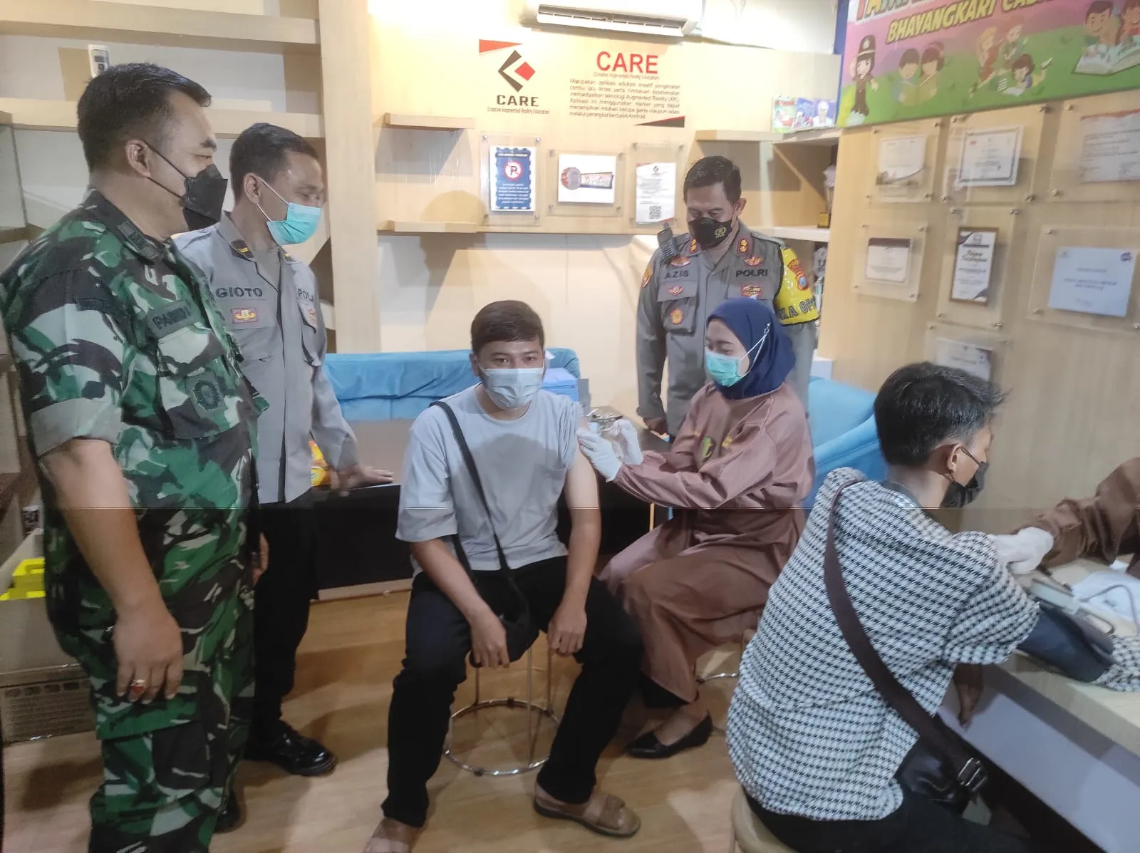 'Vaksinasi Serentak Indonesia' Sediakan 1000 Dosis Vaksin di Gresik
