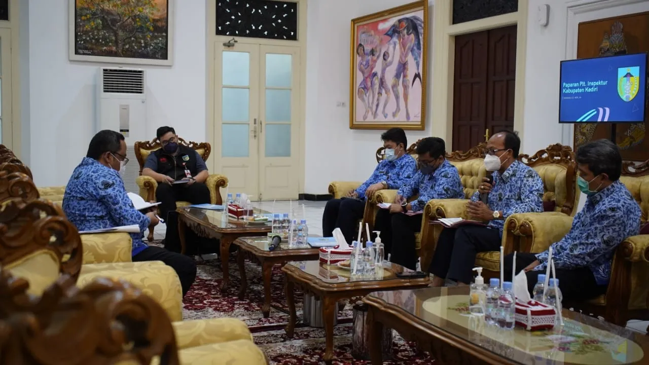Gelar Rapat, Mas Dhito Minta ASN Terus Upgrade Kompetensi