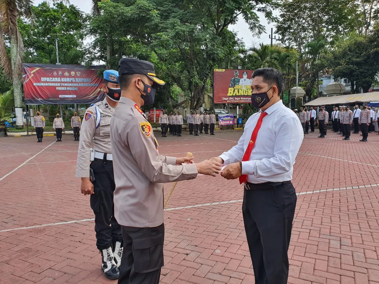 Arahan Kapolri ke Forkopimda Sumbar: Jaga Prokes Hingga Akselerasi Vaksinasi ke Lansia