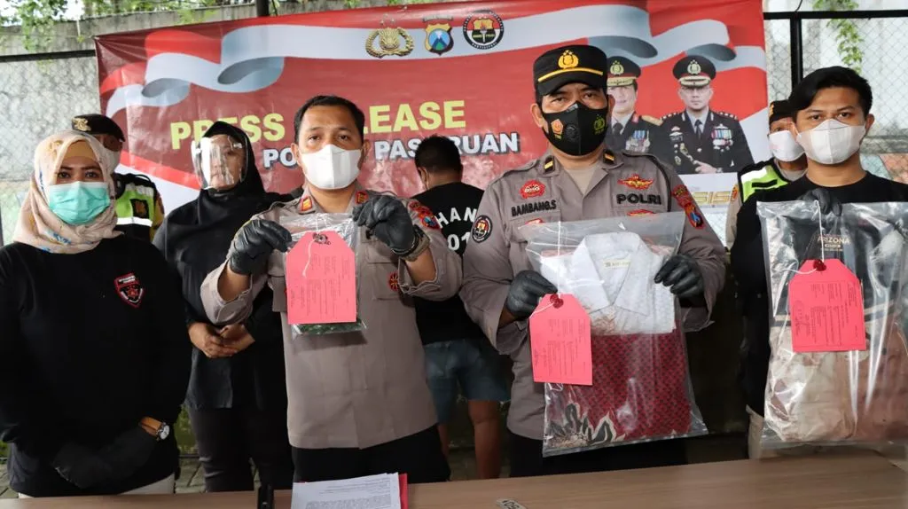 Sat Reskrim Polres Pasuruan Amankan Pelaku Pembunuhan di Villa Tretes-Prigen