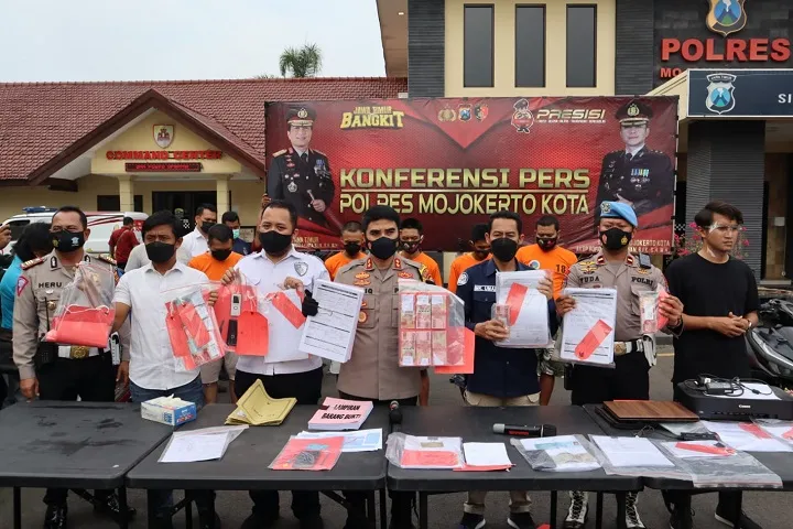 Polresta Mojokerto Bongkar Penipuan dan Penggelapan di Mega Finance hingga 1,2 M