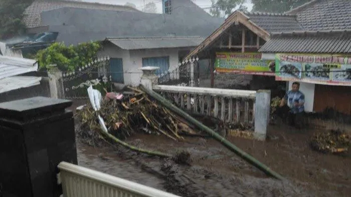 Jatim Diminta Waspada Bencana Hidrometeorologi