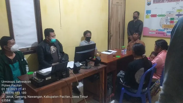Paman Perkosa Keponakan saat Tertidur