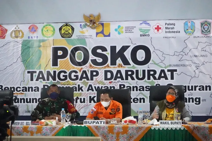 Bupati Pimpin Rakor Persiapan Relokasi Korban Semeru