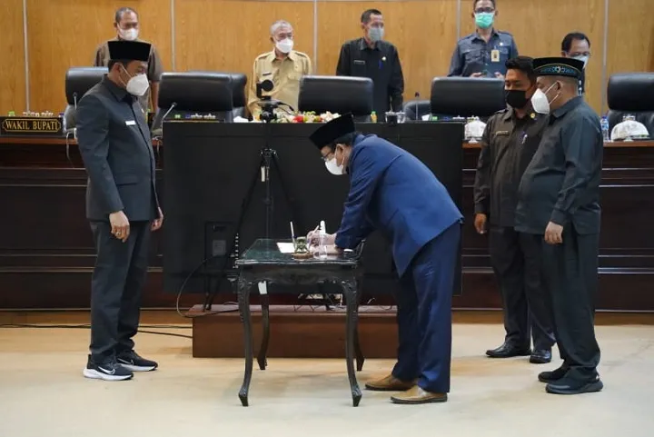 DPRD Sidoarjo Sahkan Perda Pilkades 2022