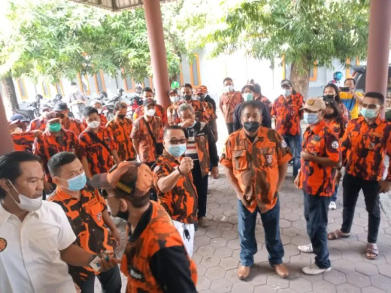 Tuntut Mundur Junimart Girsang, Pemuda Pancasila Geruduk Kantor DPRD Kota Mojokerto