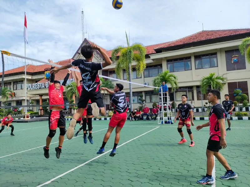 Polresta Banyuwangi Dijadikan Tempat Latih Tanding Volly Putra