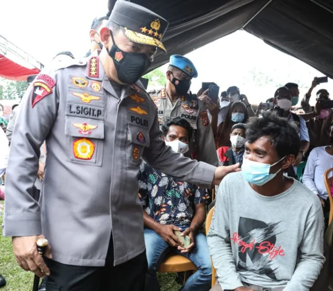 Gelar Akselerasi Vaksinasi Serentak se-Indonesia, Kapolri Optimis Target 70 Persen Terwujud