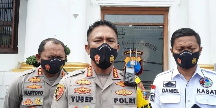 Malam Tahun Baru, Semua Aktivitas Close Jam 9 Malam