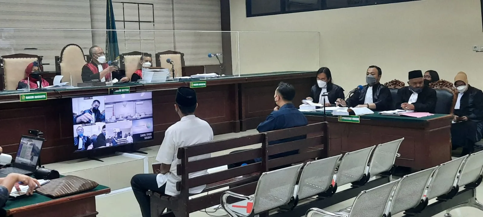 Bupati Nonaktif Nganjuk Jelaskan Asal Uang Dalam Brankas yang Disita Petugas
