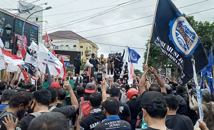 Bupati Jember Setujui Keluhan Buruh Soal UMK