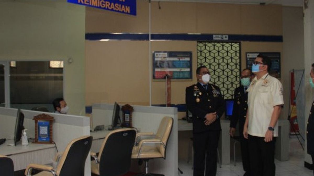 Kunjungan kerja Anggota Komisi III DPR RI Arteria Dahlan, di Kantor Kanwil Kemenkumham Jatim (SP/Kanwil Kumham Jatim)