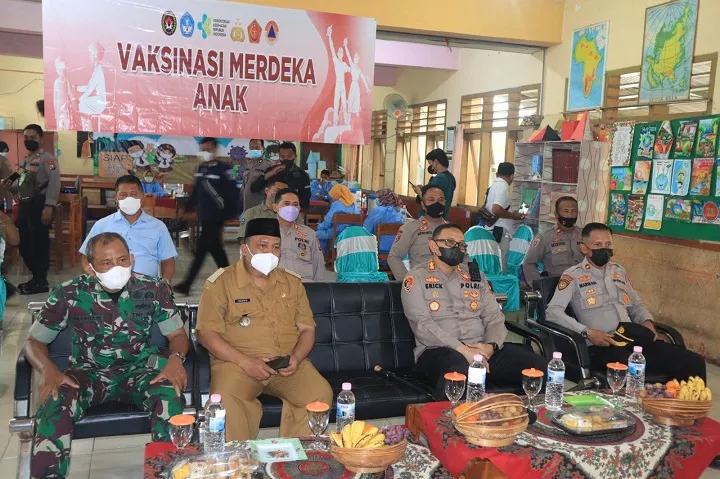 Zoom Meeting Vaksinasi Merdeka Anak di SDN Kebon Waris 1 Pandaan