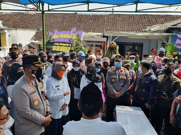 Jenazah WNI Sri Mindari Tiba di Rumah Duka, Polda Jatim Kawal Hingga Pemakaman Usai