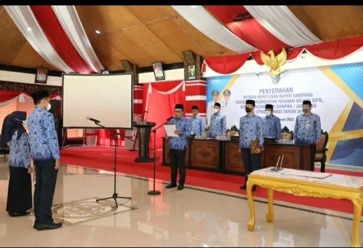 H Slamet Junaidi : Mewanti-Wanti PNS Baru Dilantik Supaya Memposisikan Sebagai Pelayan Masyarakat