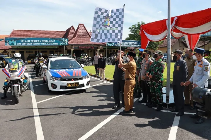Tangkal Varian Omicron, Polresta Mojokerto Siagakan 'Pasukan Pamor Keris'