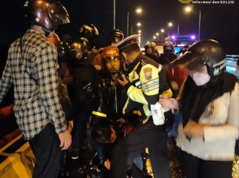 Aksi Heroik Anggota  Polres Kediri Kota Selamatkan Mahasiswi dari Percobaan Bunuh Diri